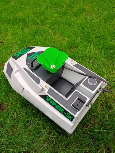 Viper bait boat with - bait,