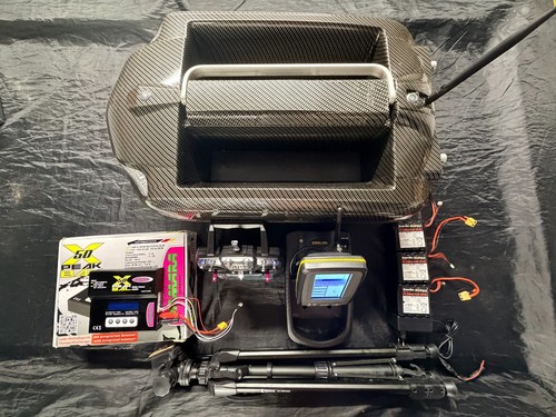 Carplounge rt4 baitboat - carplounge, with