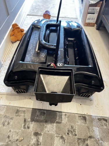 Waverunner bait boat and - bait,